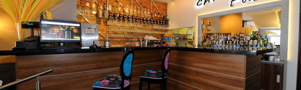 Kaviareň- bar